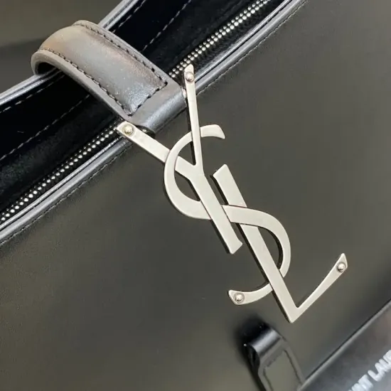 YSL Le 5 à 7 Replica Bag – Black Smooth Leather Replica YSL Le 5 à 7 Black Smooth Shoulder Bag with Silver Logo