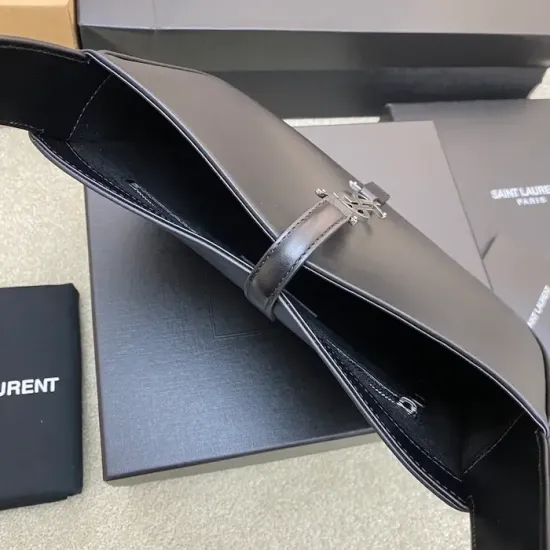 YSL Le 5 à 7 Replica Bag – Black Smooth Leather Replica YSL Le 5 à 7 Black Smooth Shoulder Bag with Silver Logo